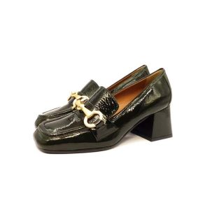 Anima mocassino lucido morsetto