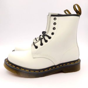 Dr. Martens anfibio bianco