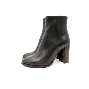 Elisa Lanci tronchetto nero