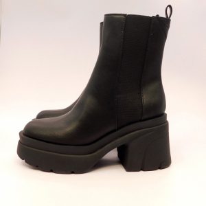 Guess beatles plateau