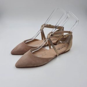 Status ballerina incrocio