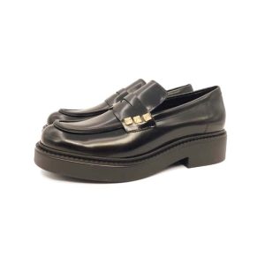 Uma Parker mocassino nero applicazioni